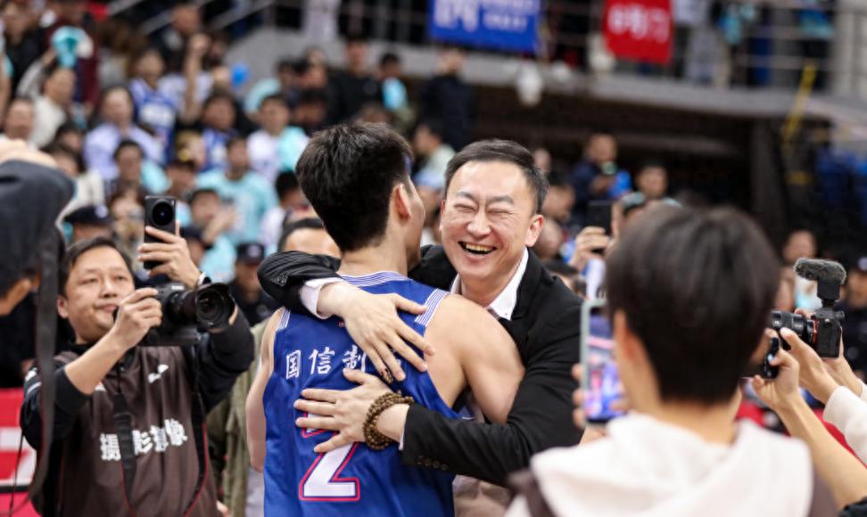 CBA季后赛8强对阵更新:青岛晋级对战广厦 广东与上海争最后一席